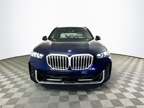 Used 2026 BMW X5 xDrive50e w/ Premium Package image 3