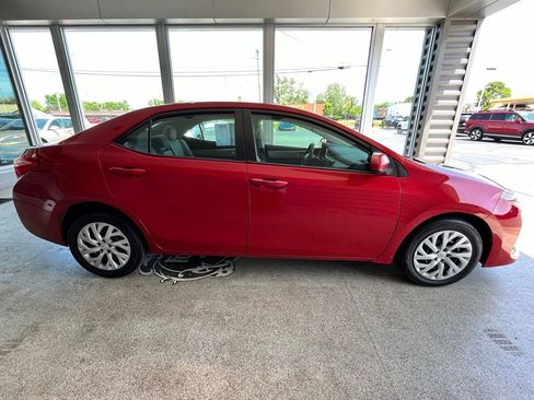 Used 2018 Toyota Corolla LE FWD image 7