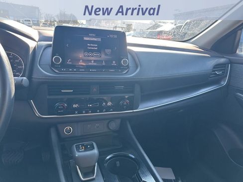 Used 2023 Nissan Rogue SV image 12
