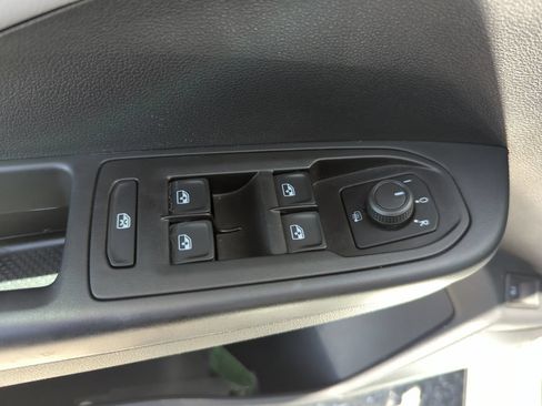 Used 2022 Volkswagen Taos SEL AWD/4WD image 33