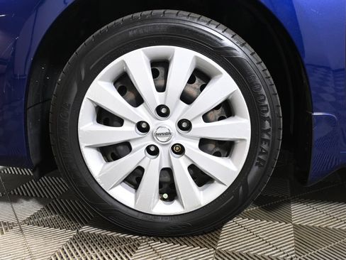 Used 2017 Nissan Sentra S FWD image 24