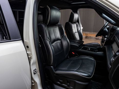 Used 2024 RAM 3500 Limited w/ Night Edition AWD/4WD image 33