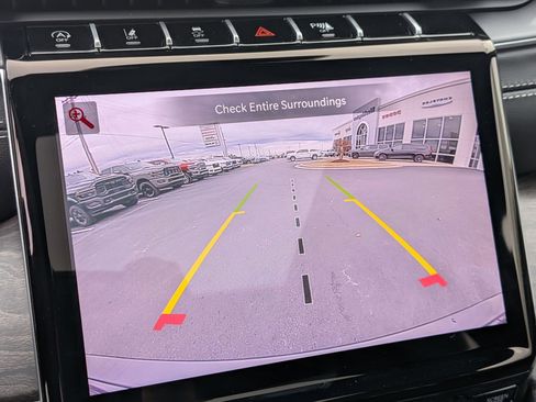 New 2025 Jeep Grand Cherokee Limited image 21