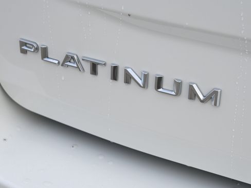 New 2026 Ford Expedition Platinum image 7