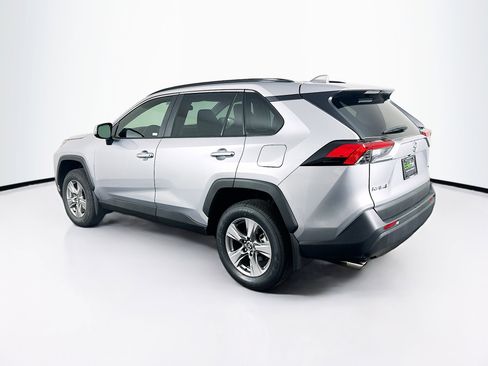 Used 2025 Toyota RAV4 XLE w/ Convenience Package image 5