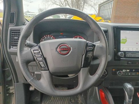 Used 2024 Nissan Frontier PRO-4X w/ Off-Road Protection Package image 20