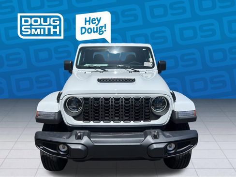 New 2025 Jeep Gladiator Sport AWD/4WD image 8