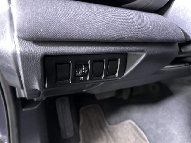 Used 2023 Subaru Outback Premium AWD/4WD image 18