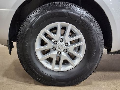 Used 2019 Nissan Frontier SV image 28