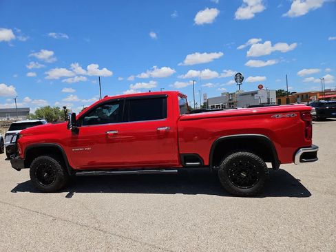 Used 2023 Chevrolet Silverado 2500 LTZ AWD/4WD image 5