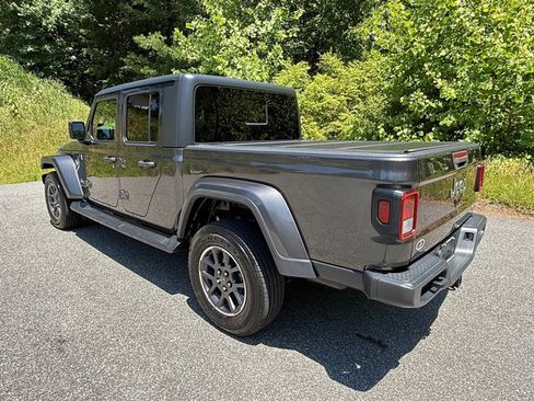 Used 2021 Jeep Gladiator Overland AWD/4WD image 9