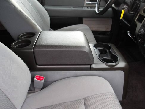 Used 2011 Ford F150 XLT w/ XLT Chrome Pkg RWD image 39
