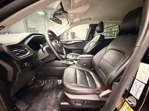 Used 2025 Ford Escape Platinum AWD/4WD image 22