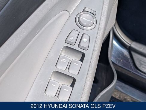 Used 2012 Hyundai Sonata GLS w/ Popular Equipment Pkg FWD image 12