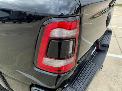 Used 2019 RAM 1500 Laramie image 26
