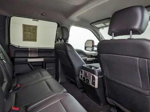 Used 2019 Ford F250 Lariat w/ Lariat Ultimate Package AWD/4WD image 39