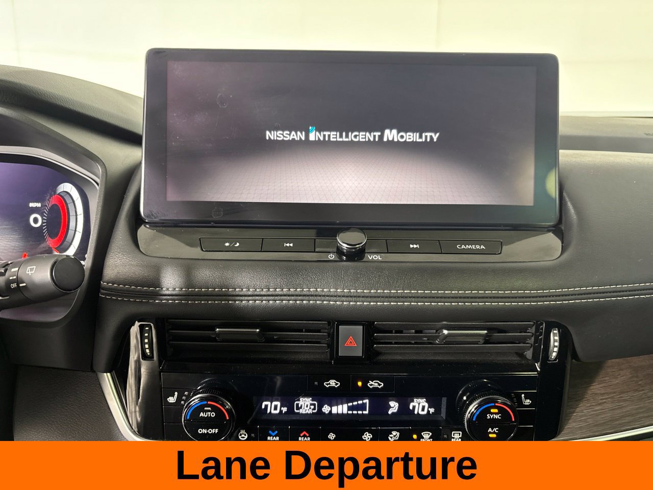 Used 2025 Nissan Rogue Platinum w/ Platinum Premium Package AWD/4WD image 21