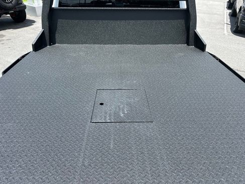Used 2015 Chevrolet Silverado 3500 W/T w/ WT Convenience Package AWD/4WD image 10