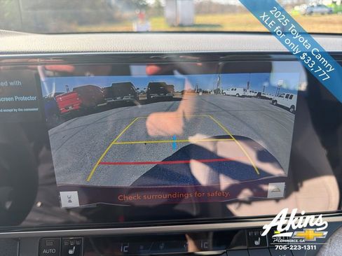 Used 2025 Toyota Camry XLE FWD image 24