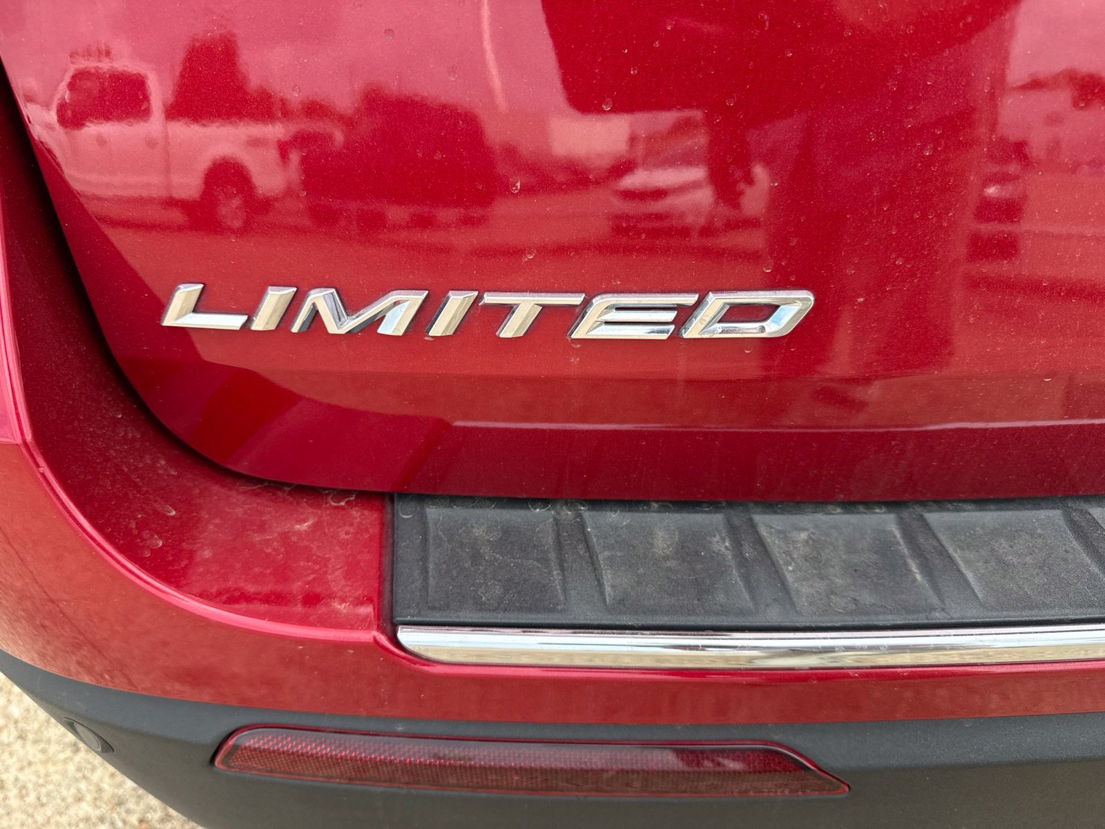 Used 2023 Ford Explorer Limited w/ Limited Technology Package RWD image 9