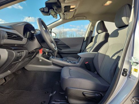 Certified 2025 Subaru Crosstrek 2.0i image 13