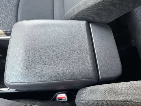 Certified 2025 Toyota 4Runner SR5 AWD/4WD image 24