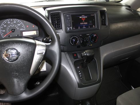 Used 2020 Nissan NV200 S FWD image 13