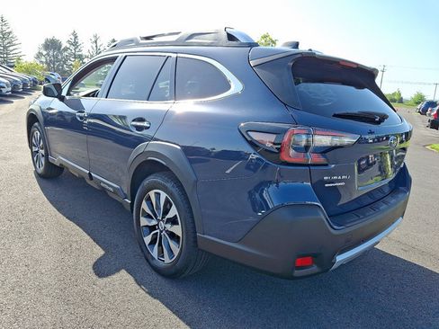 Certified 2023 Subaru Outback Touring AWD/4WD image 5