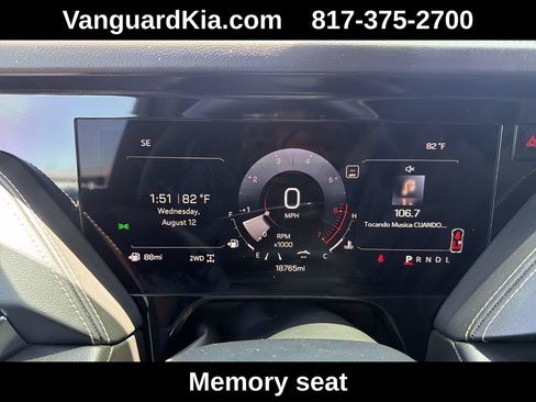 Used 2025 GMC Yukon XL Elevation w/ Elevation Premium Package AWD/4WD image 11