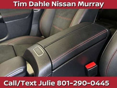 Used 2023 Mercedes-Benz EQB 300 4MATIC image 31
