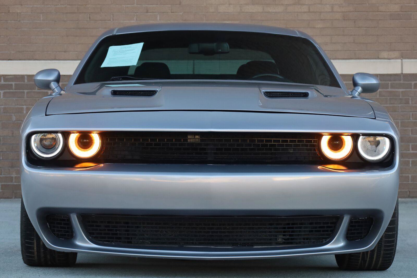 Used 2018 Dodge Challenger R/T RWD image 6