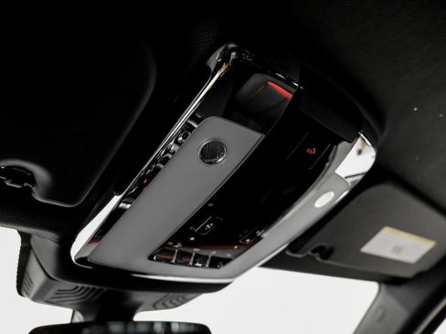 Used 2023 Rolls-Royce Cullinan Black Badge image 34