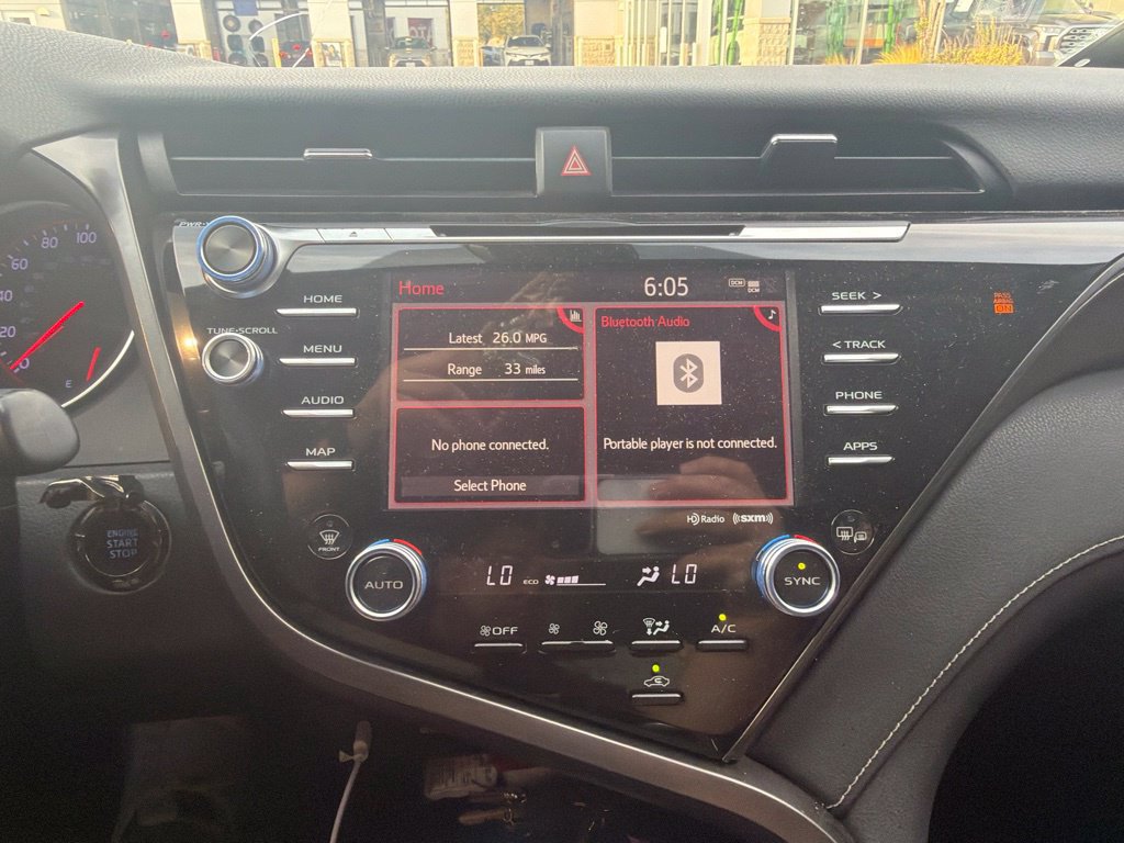 Used 2019 Toyota Camry XSE FWD image 17