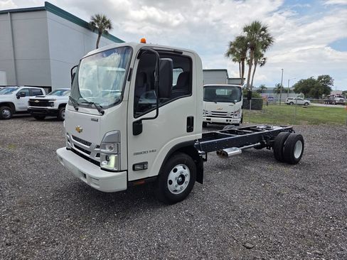 New 2025 Chevrolet Low Cab Forward RWD image 4