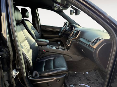 Used 2015 Jeep Grand Cherokee Limited image 19