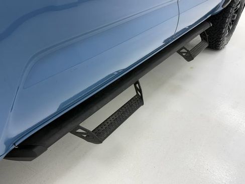 Used 2018 Toyota Tacoma TRD Pro AWD/4WD image 8