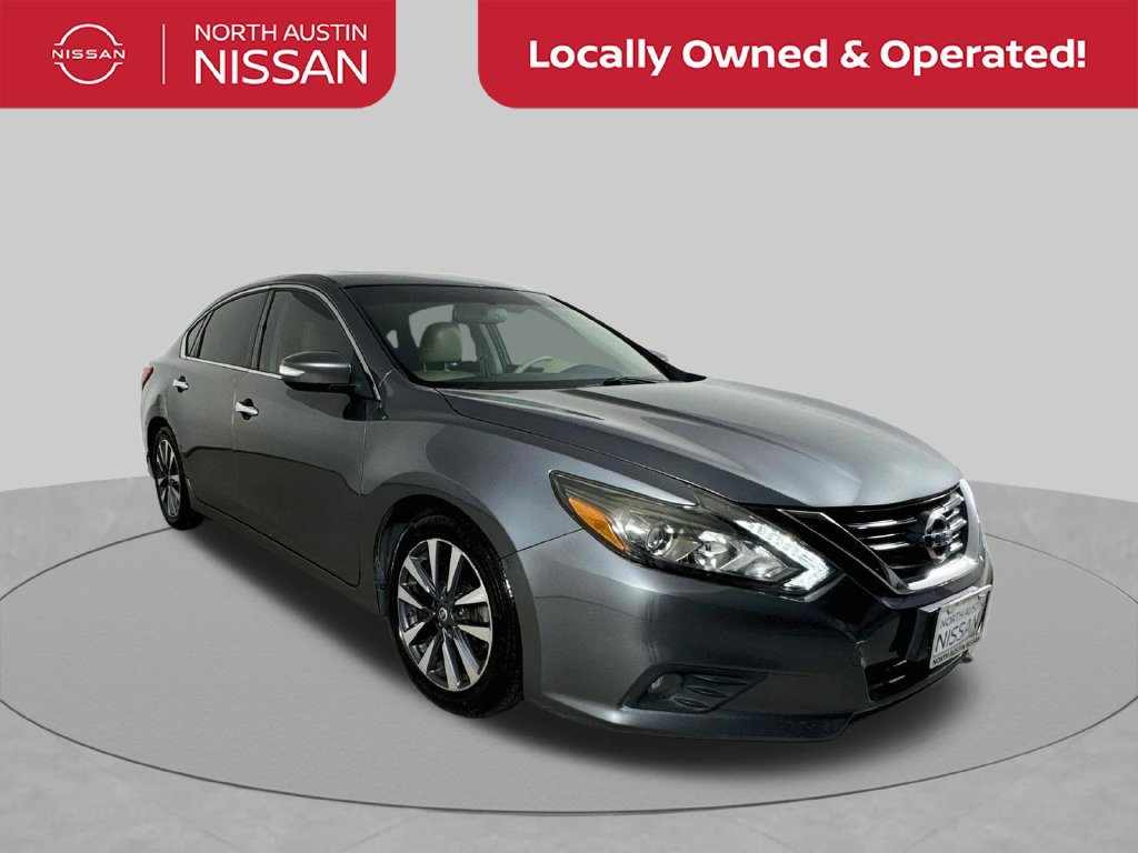 Used 2017 Nissan Altima 2.5 SL w/ 2.5 Technology Package FWD image 1