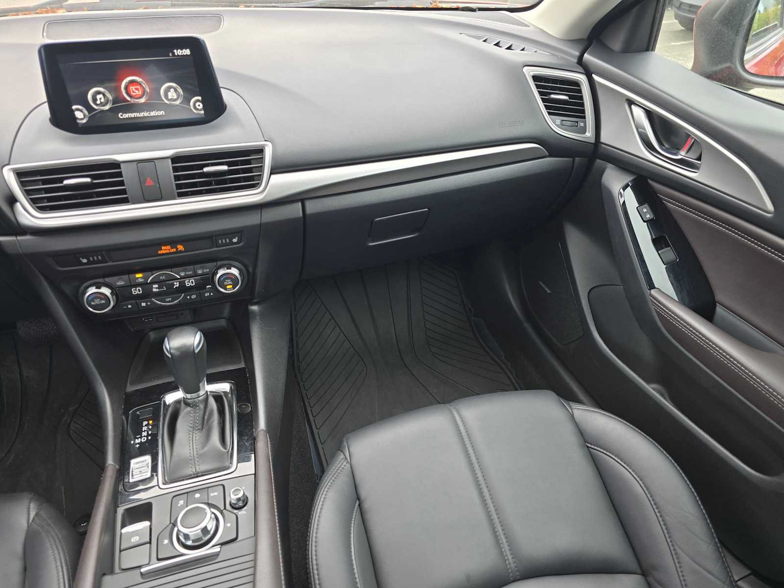 Used 2018 MAZDA MAZDA3 Touring FWD image 18