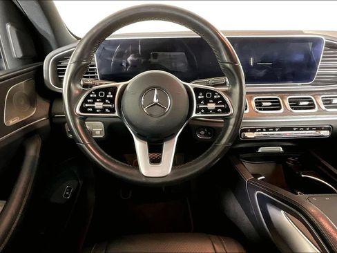 Used 2022 Mercedes-Benz GLE 350 4MATIC w/ Premium Package image 4