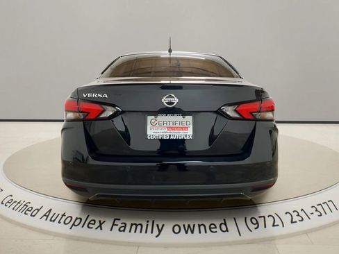 Used 2021 Nissan Versa S image 3