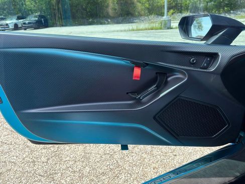 Used 2022 Lamborghini Huracan STO RWD image 22