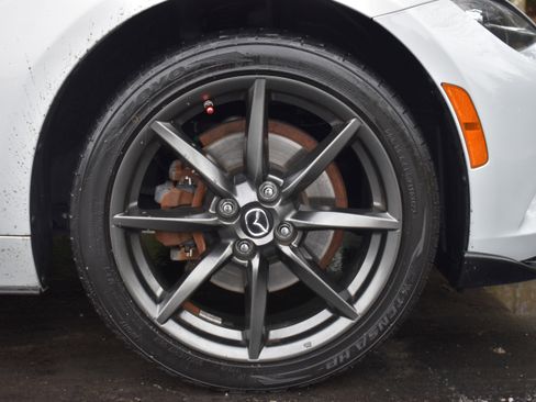 Used 2018 MAZDA MX-5 Miata RF Club image 36