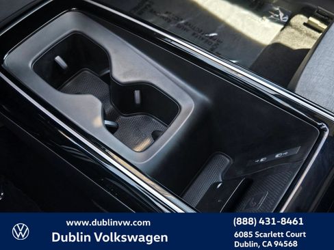Used 2023 Volkswagen ID.4 Pro RWD image 17