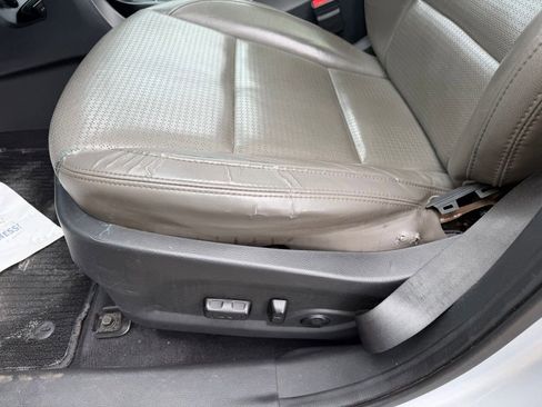 Used 2013 Hyundai Santa Fe Sport w/ Technology Pkg FWD image 9