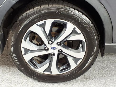 Used 2021 Subaru Outback Limited XT w/ Popular Package #2 AWD/4WD image 4