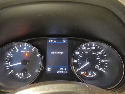 Used 2020 Nissan Rogue S w/ Special Edition Package FWD image 23