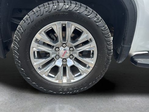 Used 2023 GMC Sierra 1500 Denali AWD/4WD image 19