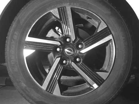 Used 2025 Nissan Sentra SV image 15