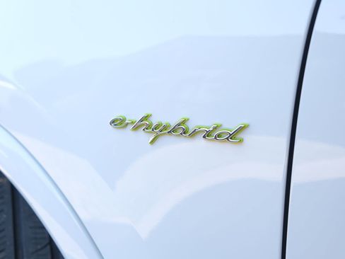 Used 2017 Porsche Cayenne S image 56