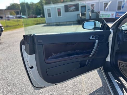 Used 2011 Volvo C70 T5 image 9